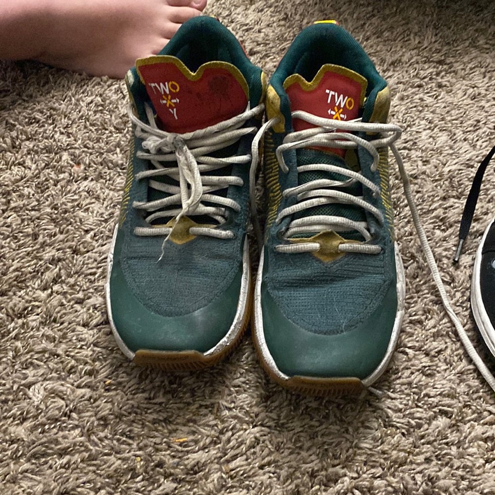New balance shoes
